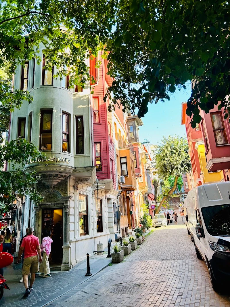Kuzguncuk Evleri