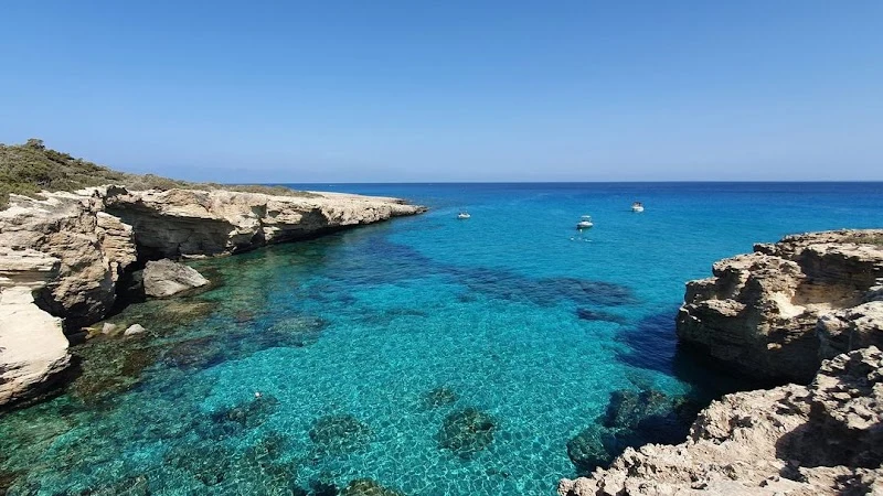 Manolis Bay