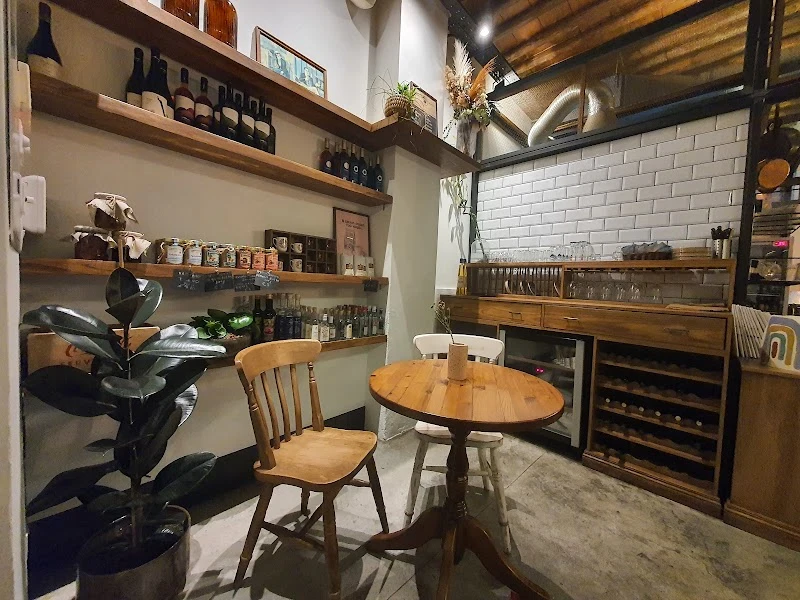 Lazaris BakeryBar